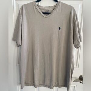 Men’s Polo Ralph Lauren Short Sleeve V-Neck Logo T-Shirt. Tan/Beige. Size Large.